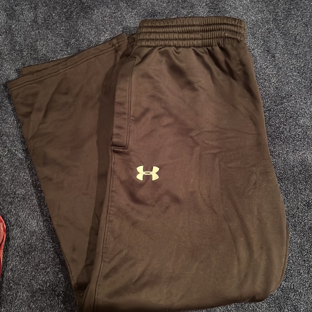 Black Under Armor Men’s Sweats